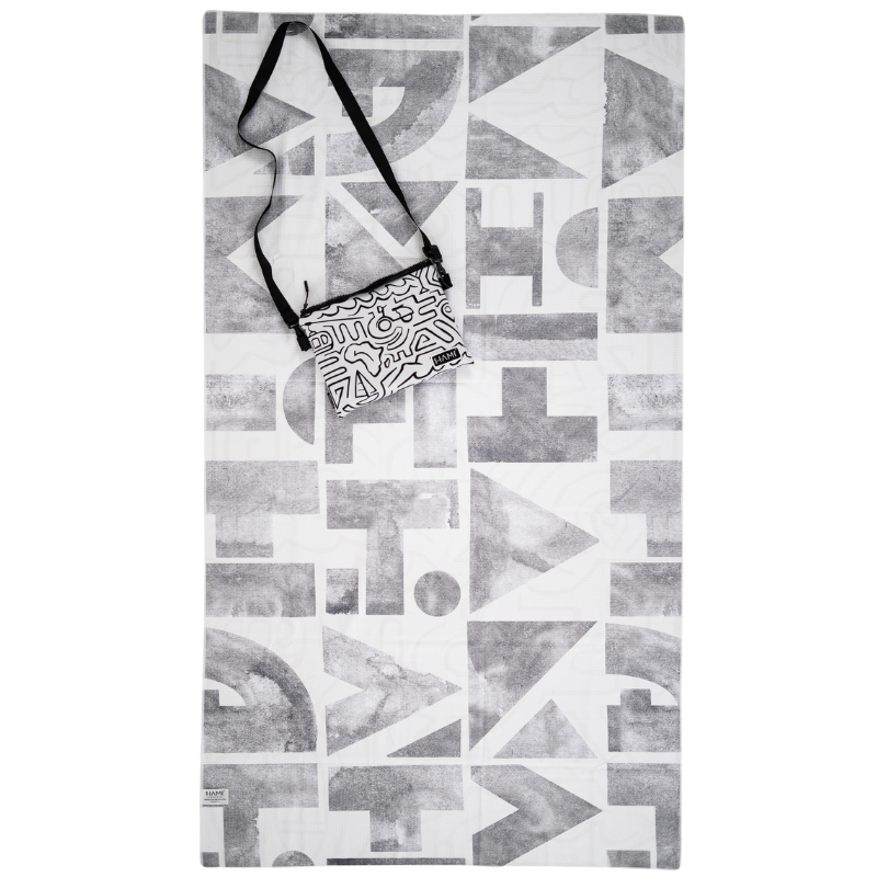 HAMI Urban Doodle Eco Sand Free Towel & Bag